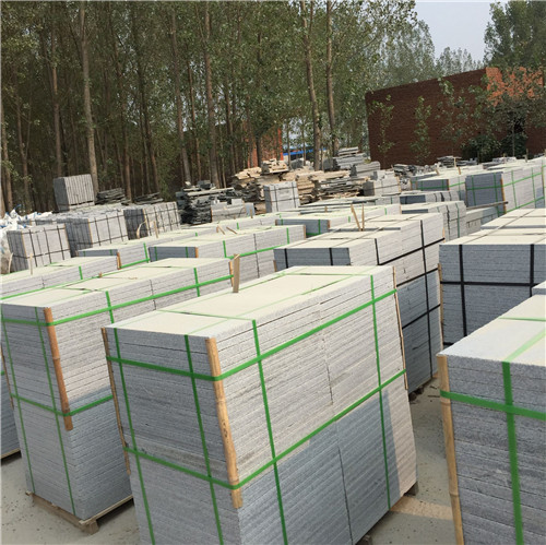 鲁灰花岗岩是重要的建筑材料
